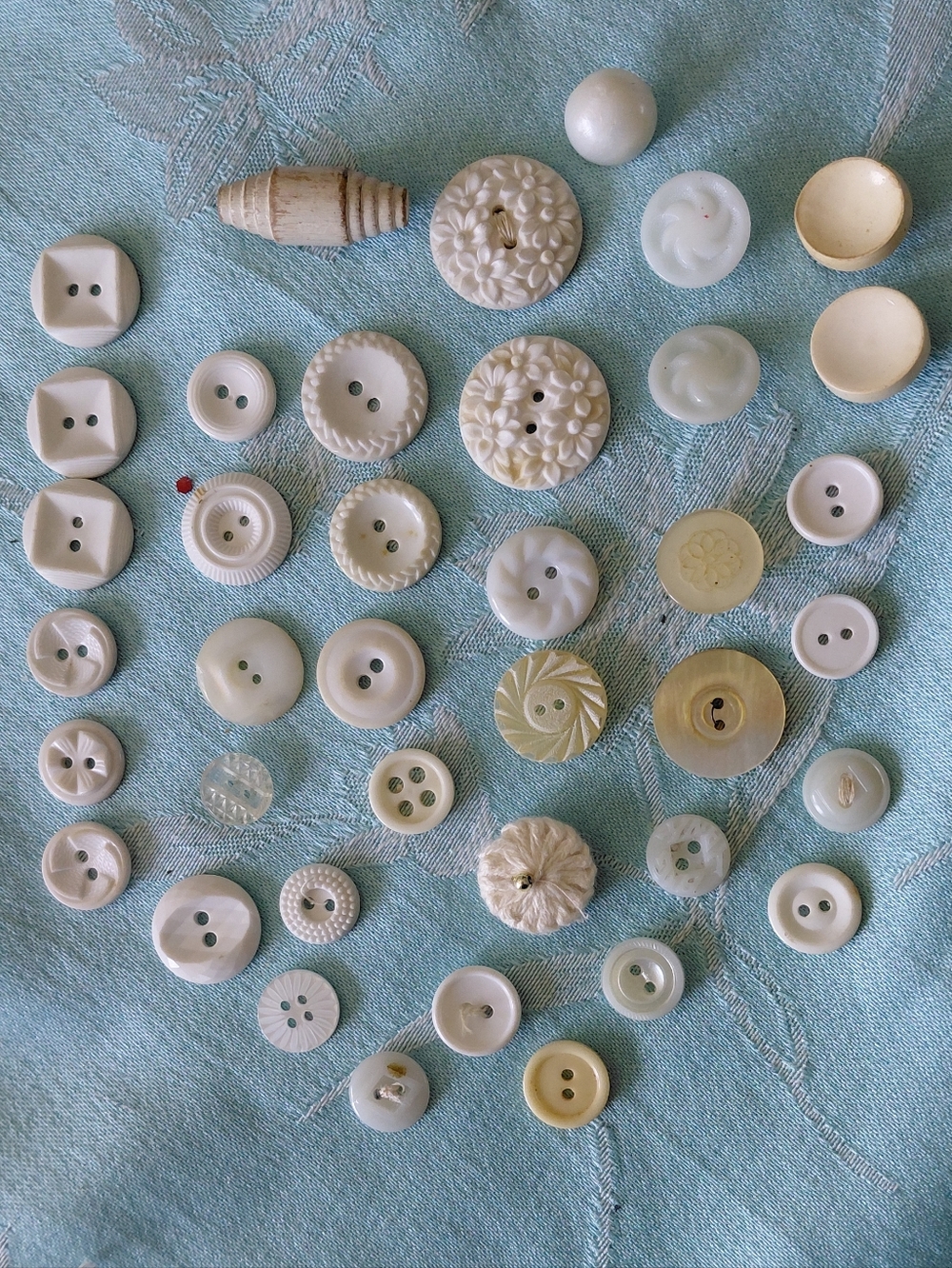Vintage White & Cream Mixed Button Lot